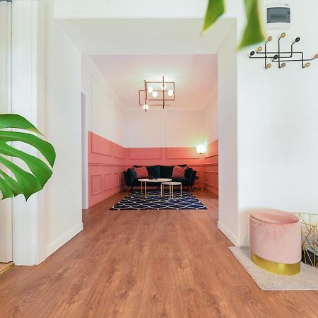 Designer Apartment In The City Center Kolozsvár Kültér fotó