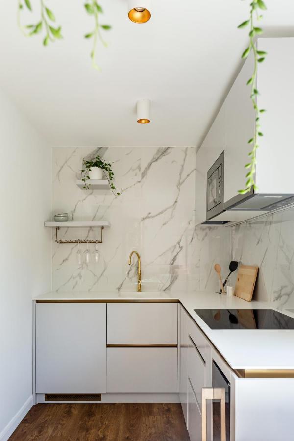 Designer Apartment In The City Center Kolozsvár Kültér fotó