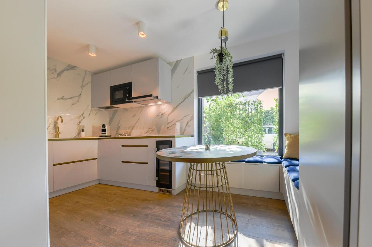 Designer Apartment In The City Center Kolozsvár Kültér fotó